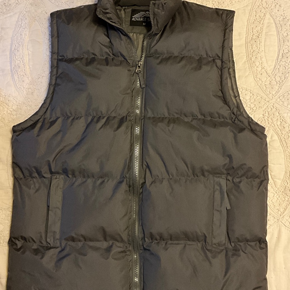 Men’s Puffy Vest